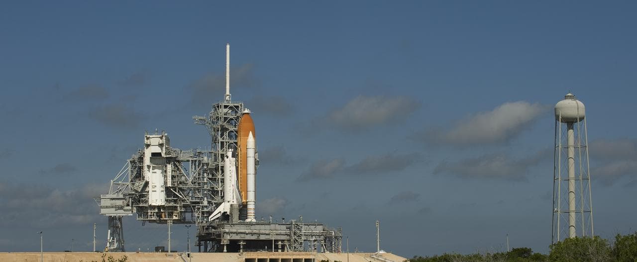 STS-128 Space Shuttle Discovery on Pad 39a