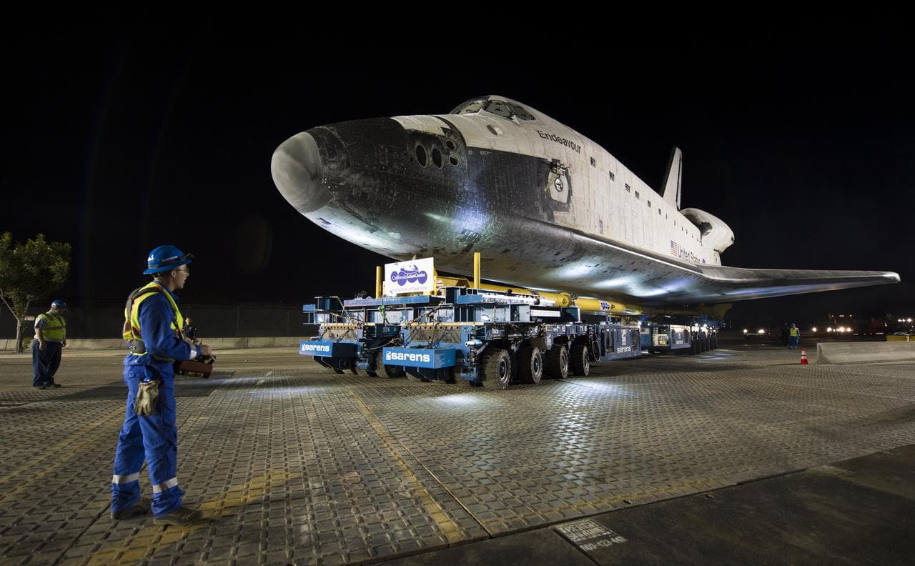Space Shuttle Endeavour Move