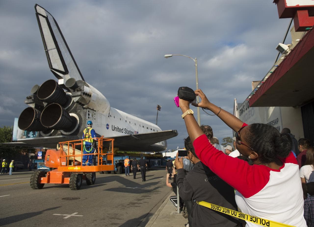 Space Shuttle Endeavour Move
