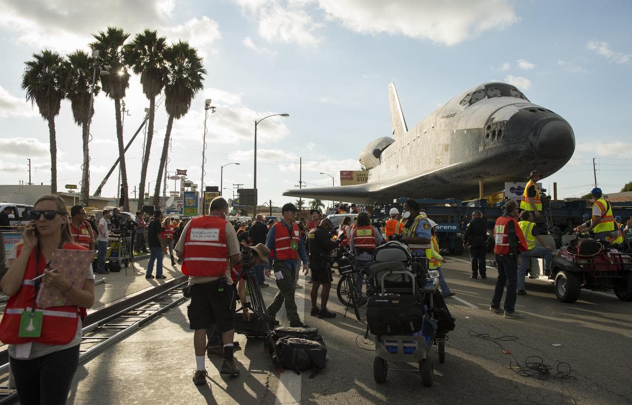 Space Shuttle Endeavour Move