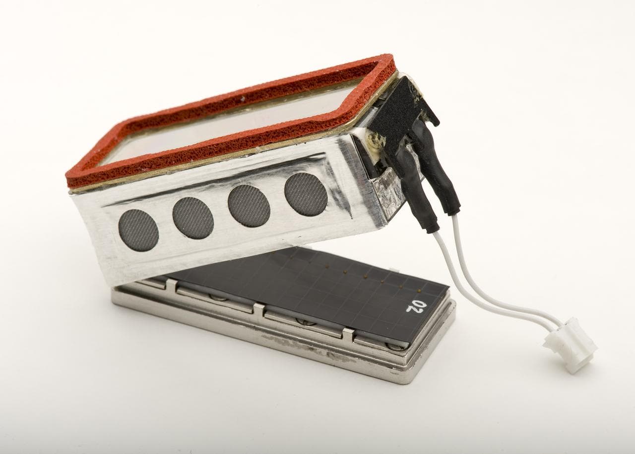 ARC-2009-ACD09-0269-032