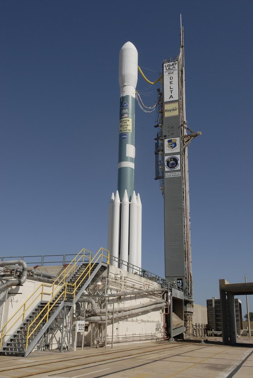 KSC-2009-1963