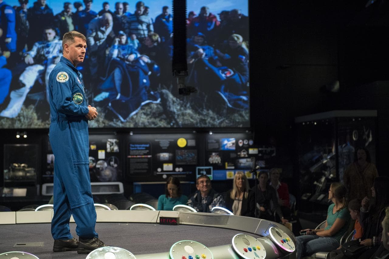 Astronaut Shane Kimbrough at Air and Space Museum