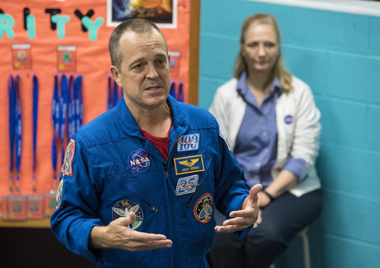 Astronaut Ricky Arnold at Challenger Center