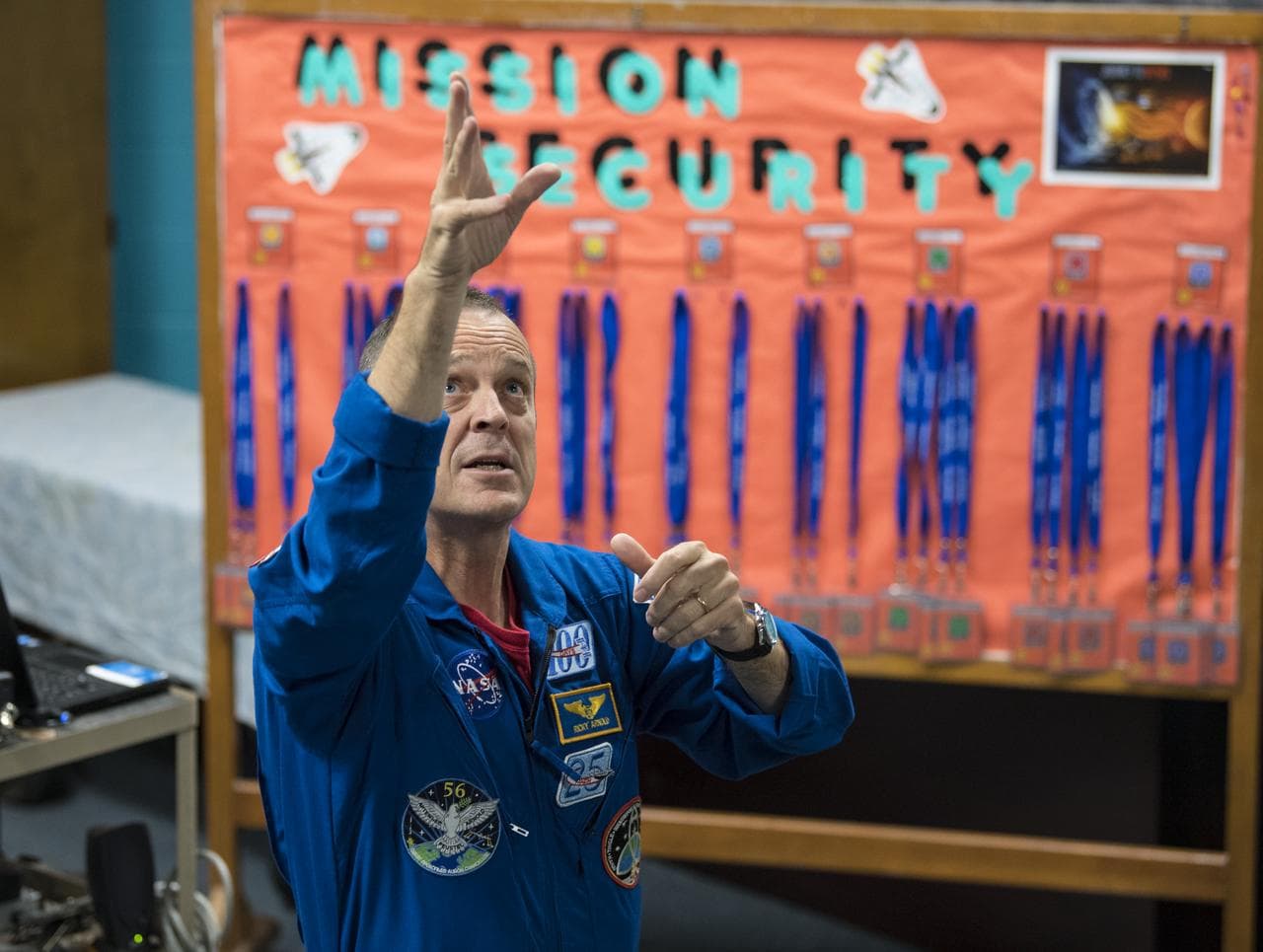 Astronaut Ricky Arnold at Challenger Center