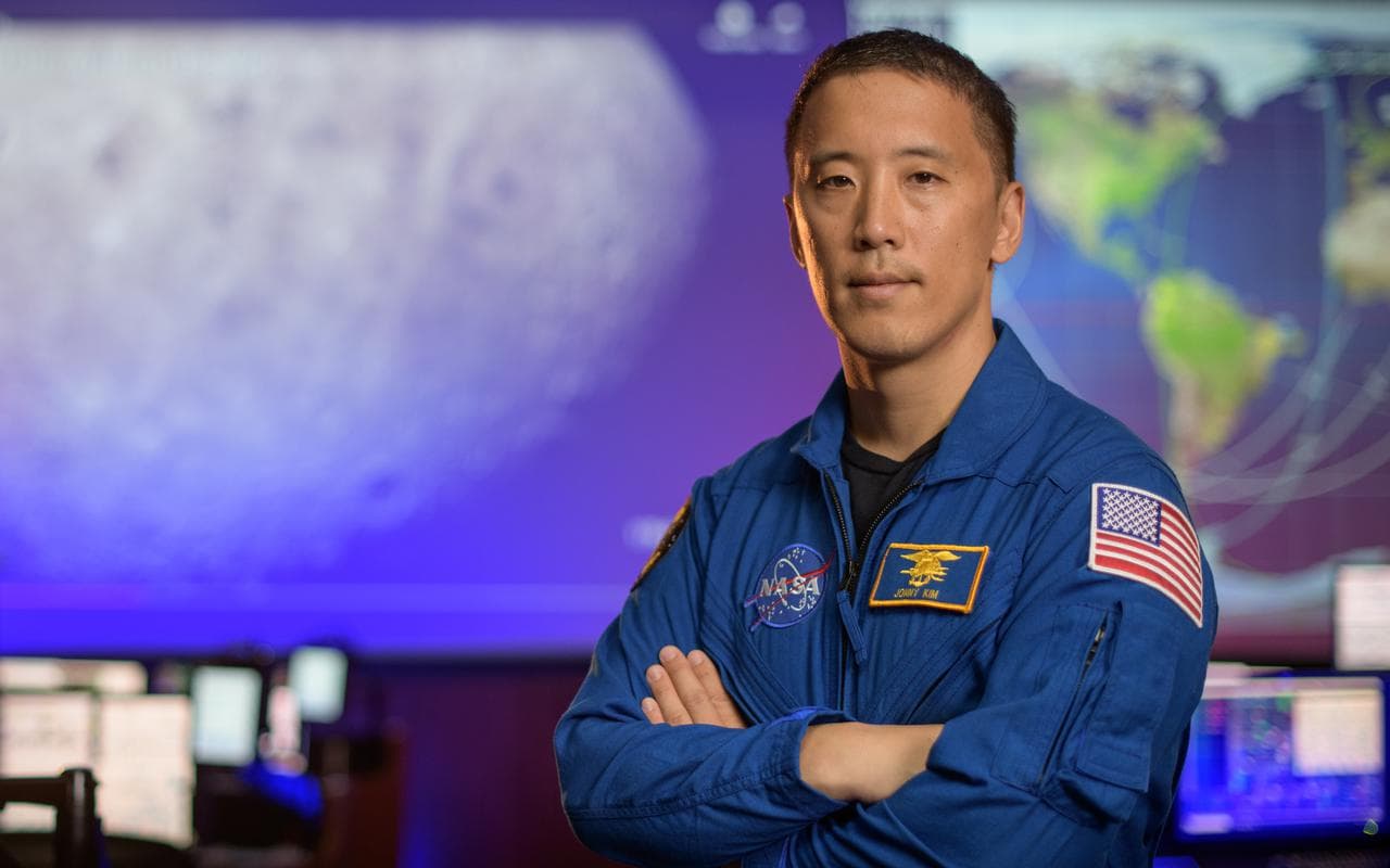 Portrait - Astronaut Jonathan Kim