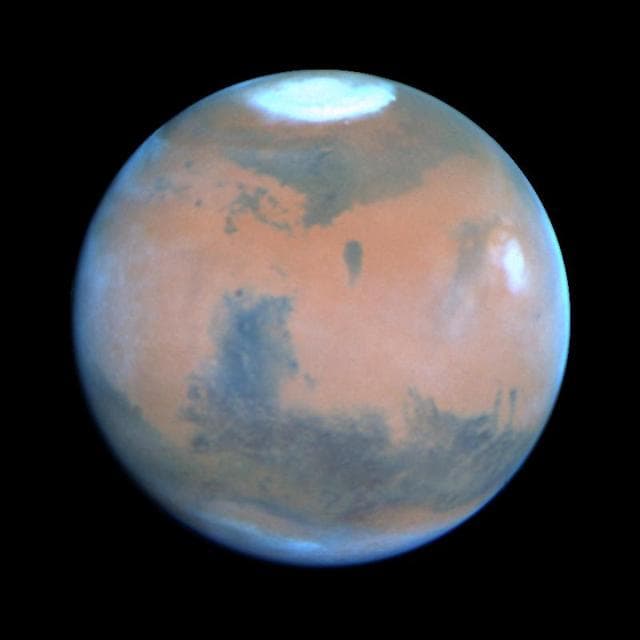 Springtime on Mars: Hubble Best View of the Red Planet