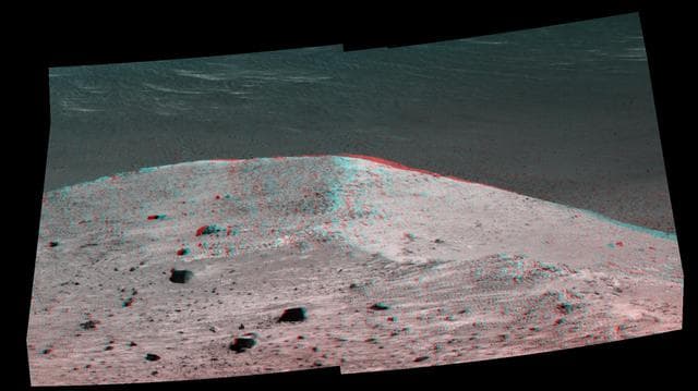 Spirit Mound at Edge of Endeavour Crater, Mars (Anaglyph)