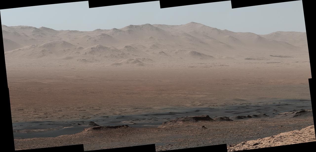 Telephoto Vista from Ridge in Mars' Gale Crater