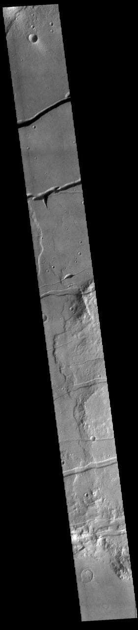 Memnonia Fossae