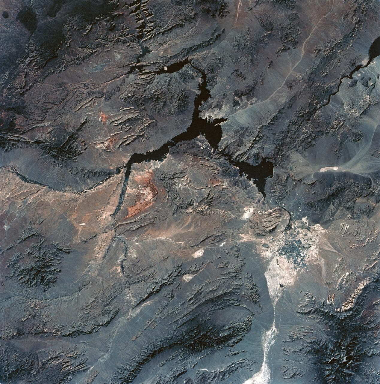 View of Lake Mead and Las Vegas, Nevada area from Sklyab