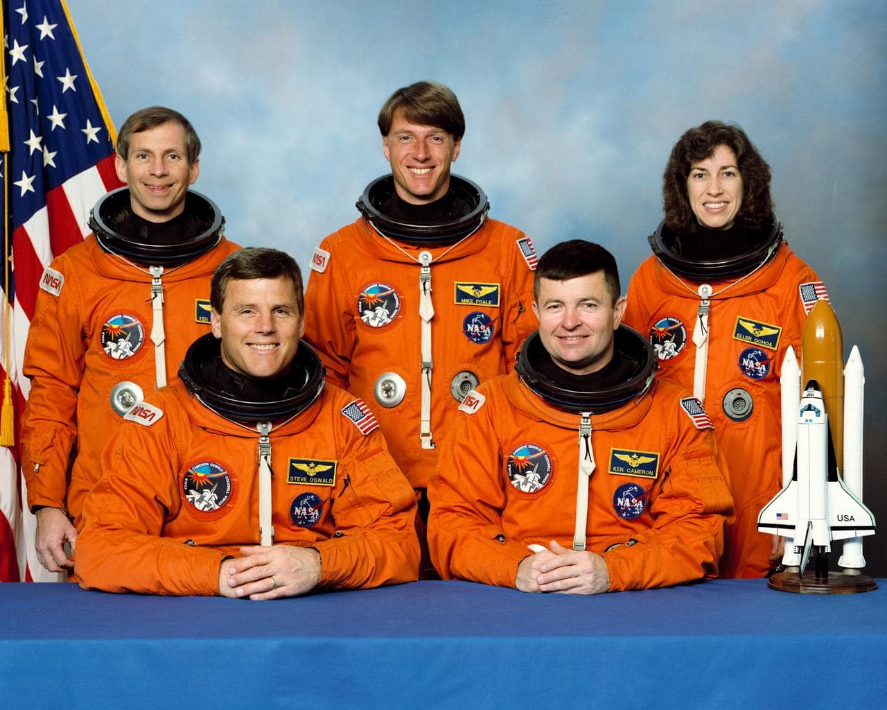 STS-56 Discovery, OV-103, official crew portrait