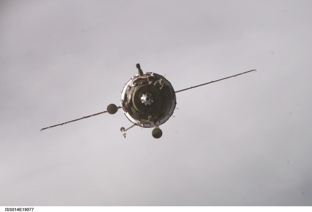 Soyuz 14 (TMA-10) spacecraft approaches the International Space Station