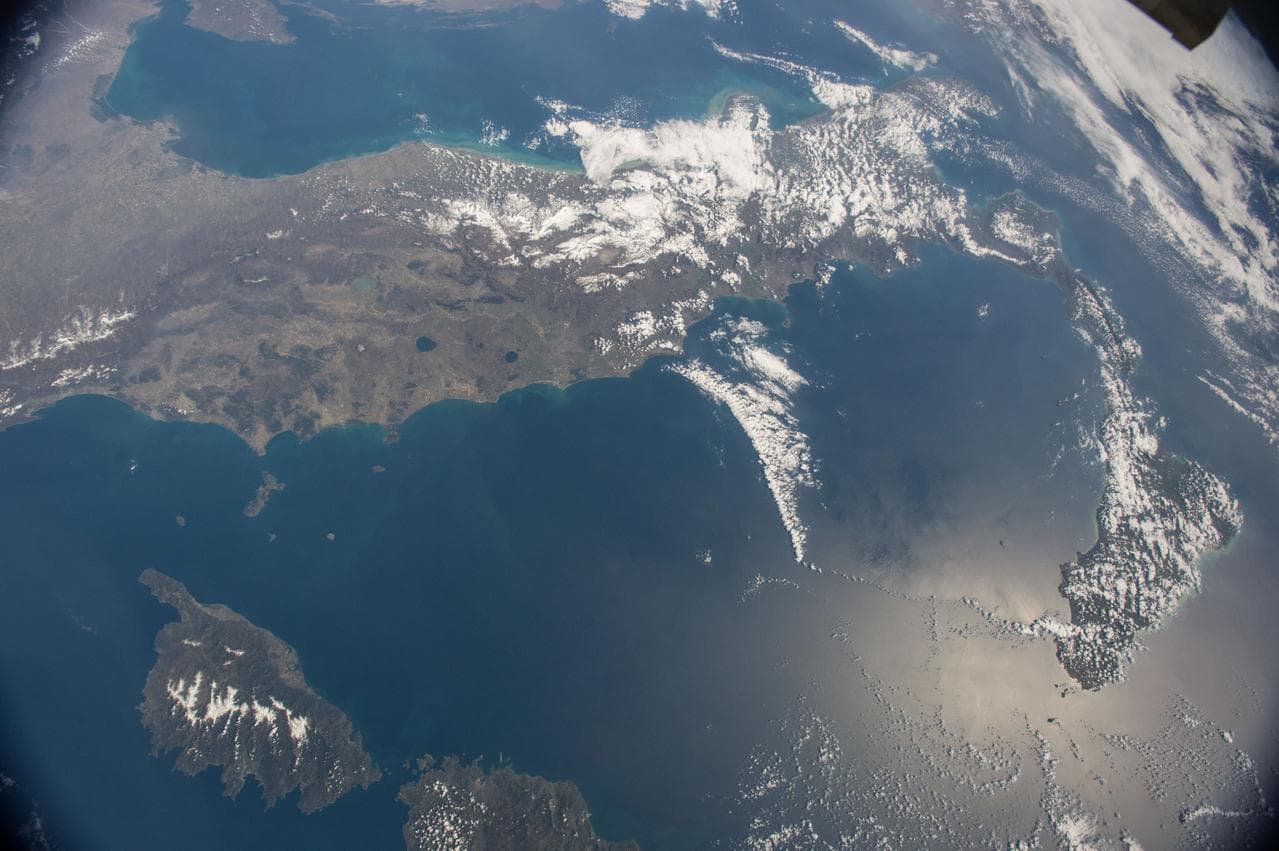 Earth observation taken by the Expedition 43 crew