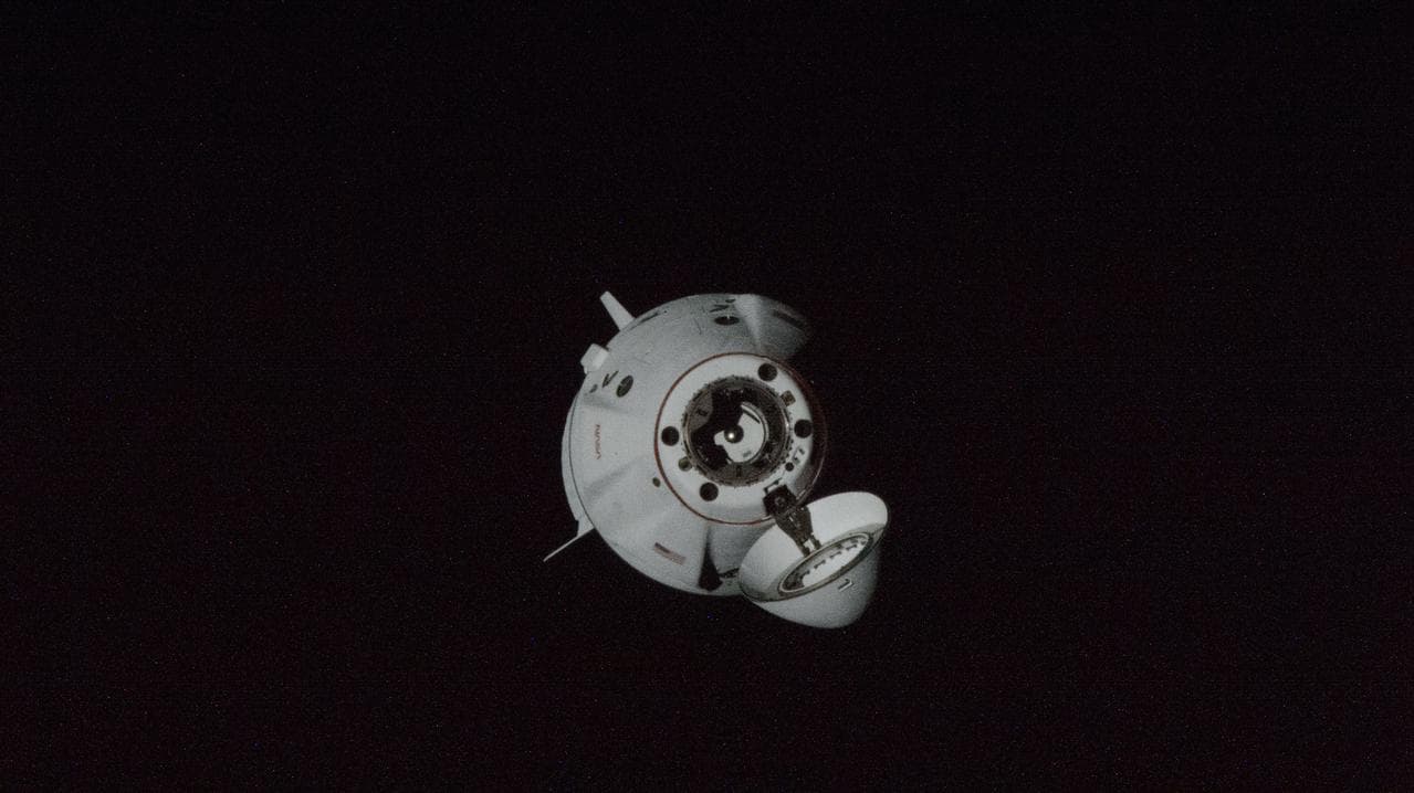 The SpaceX Dragon Freedom approaches the International Space Station
