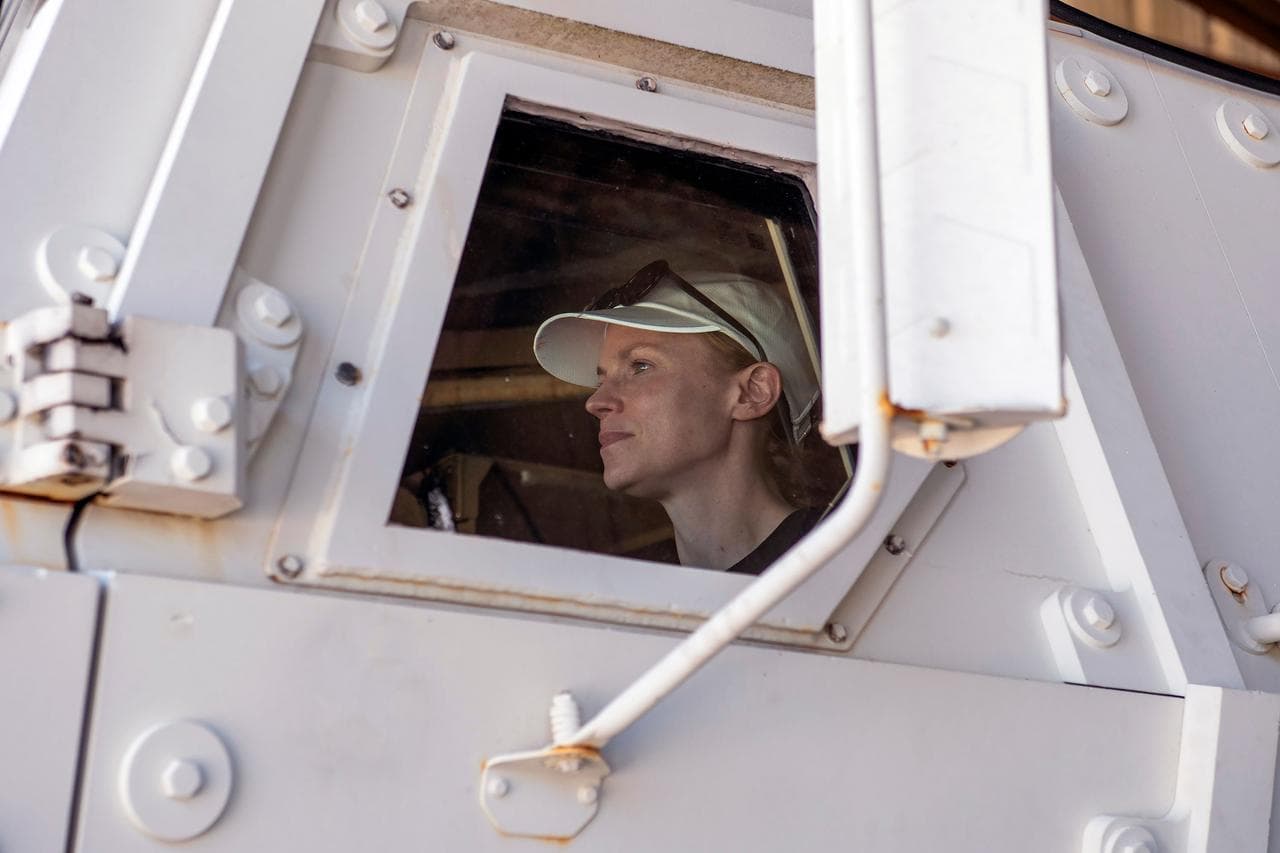 Astronaut Zena Cardman participates in a training session at the Kennedy Space Center