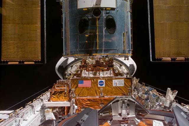 View of the HST docked to the FSS in the PLB