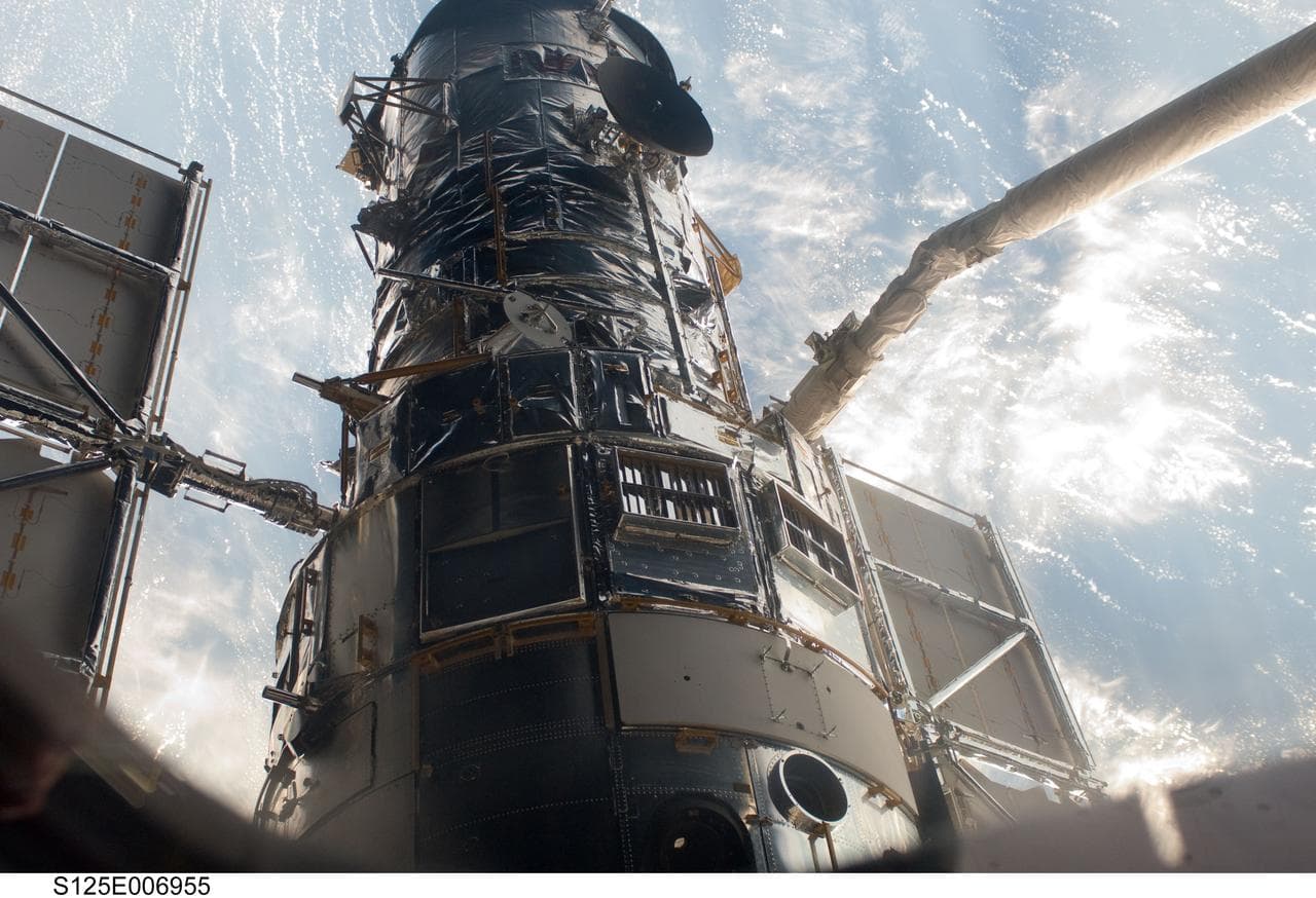 Hubble Space Telescope (HST) during rendezvous with STS-125 Shuttle Atlantis