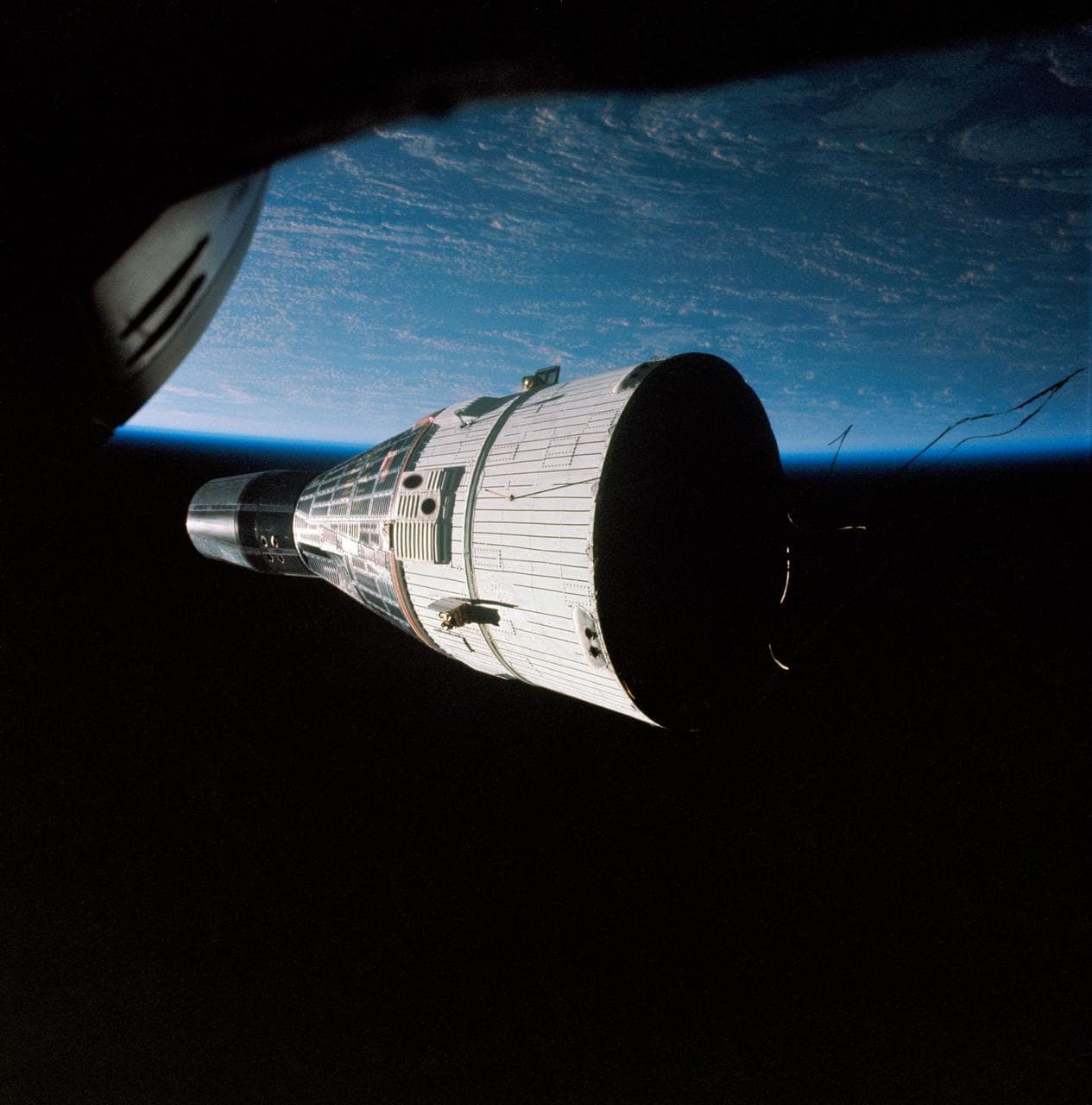 Gemini-Titan (GT)-6 - Gemini 6 of Gemini 7 - Space Photography - Outer Space