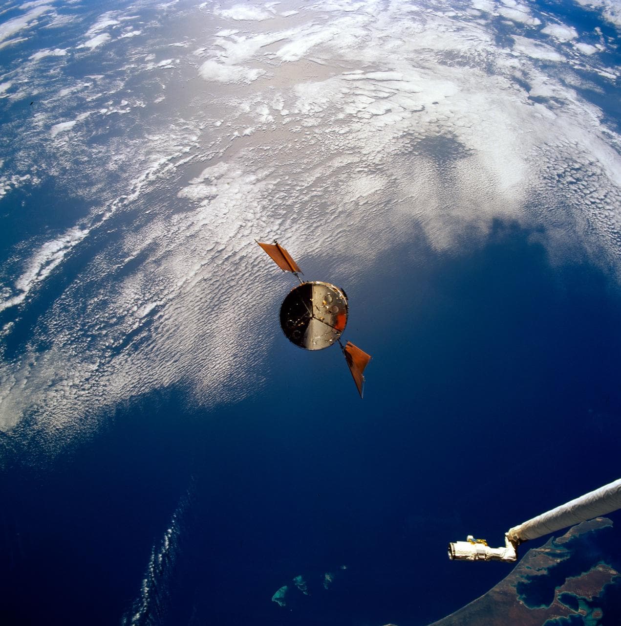 Hubble Space Telescope approaches Shuttle Endeavour
