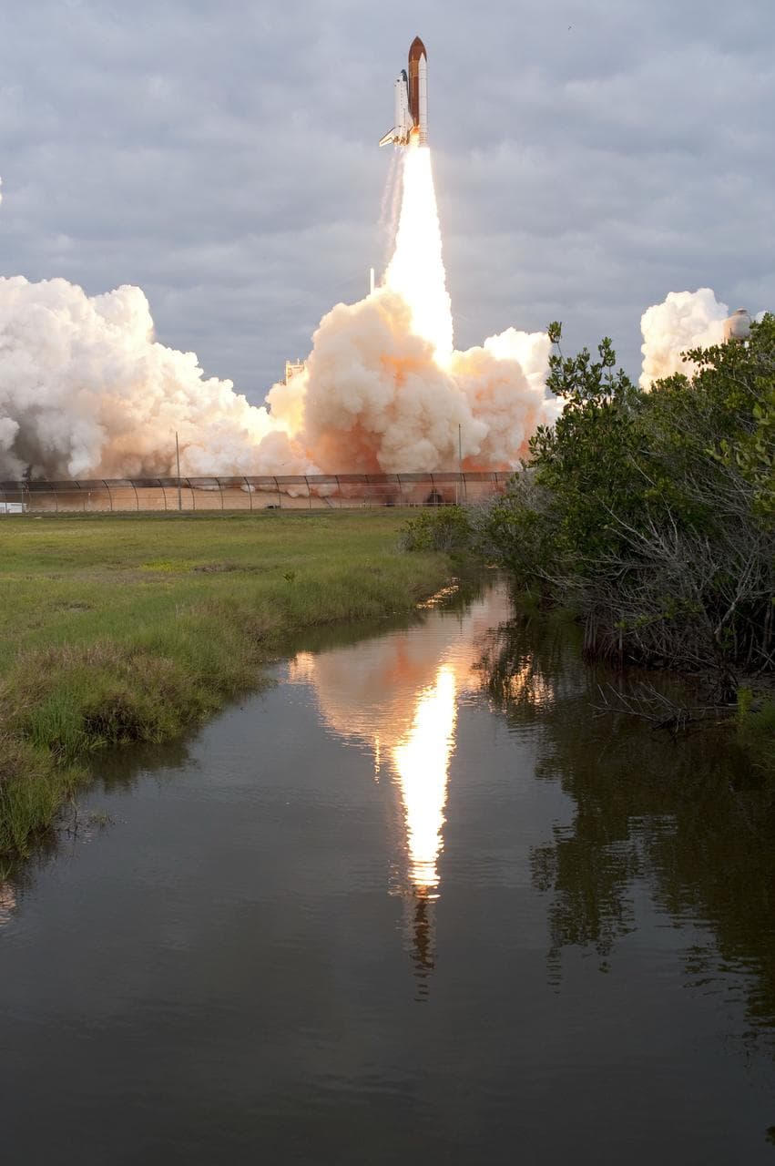 Final Launch of the Space Shuttle Endeavour / STS-134 Mission