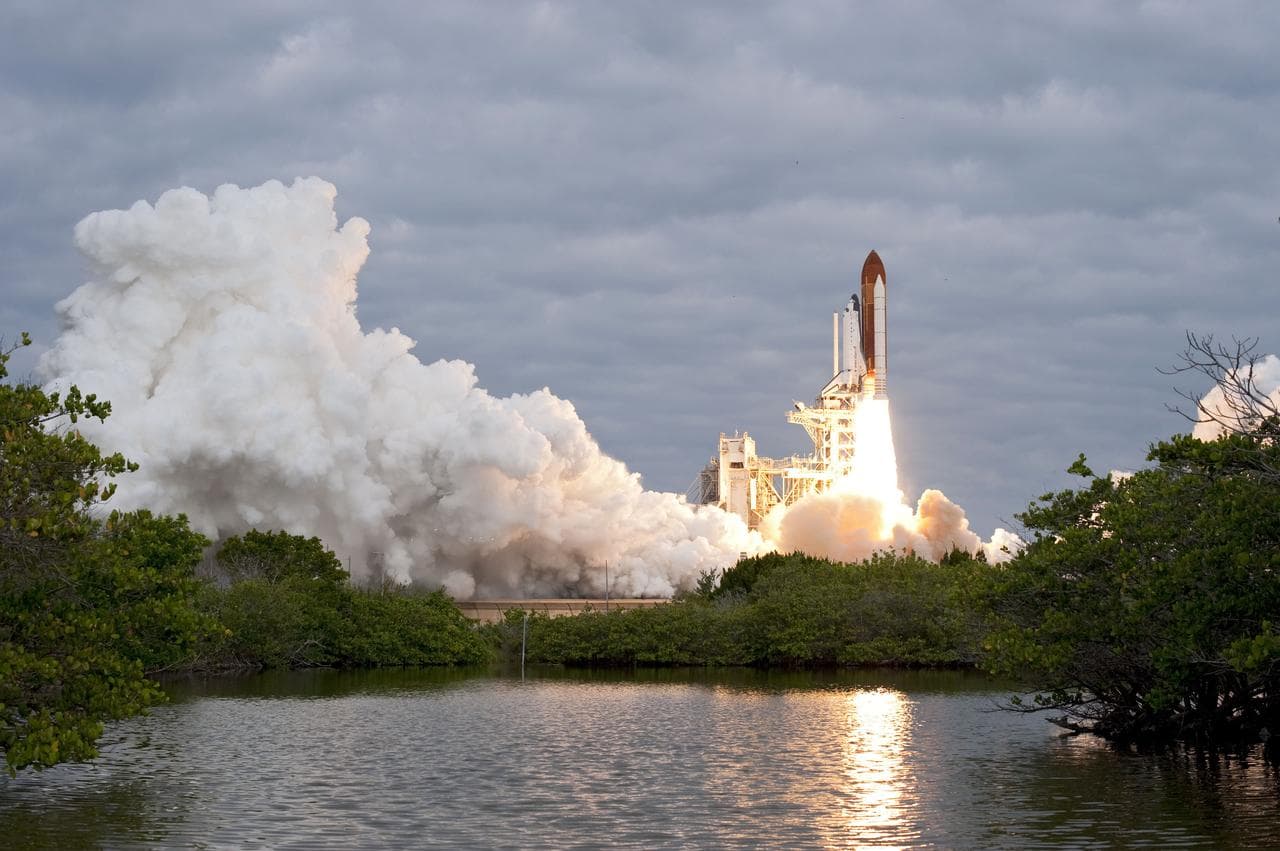 Final Launch of the Space Shuttle Endeavour / STS-134 Mission