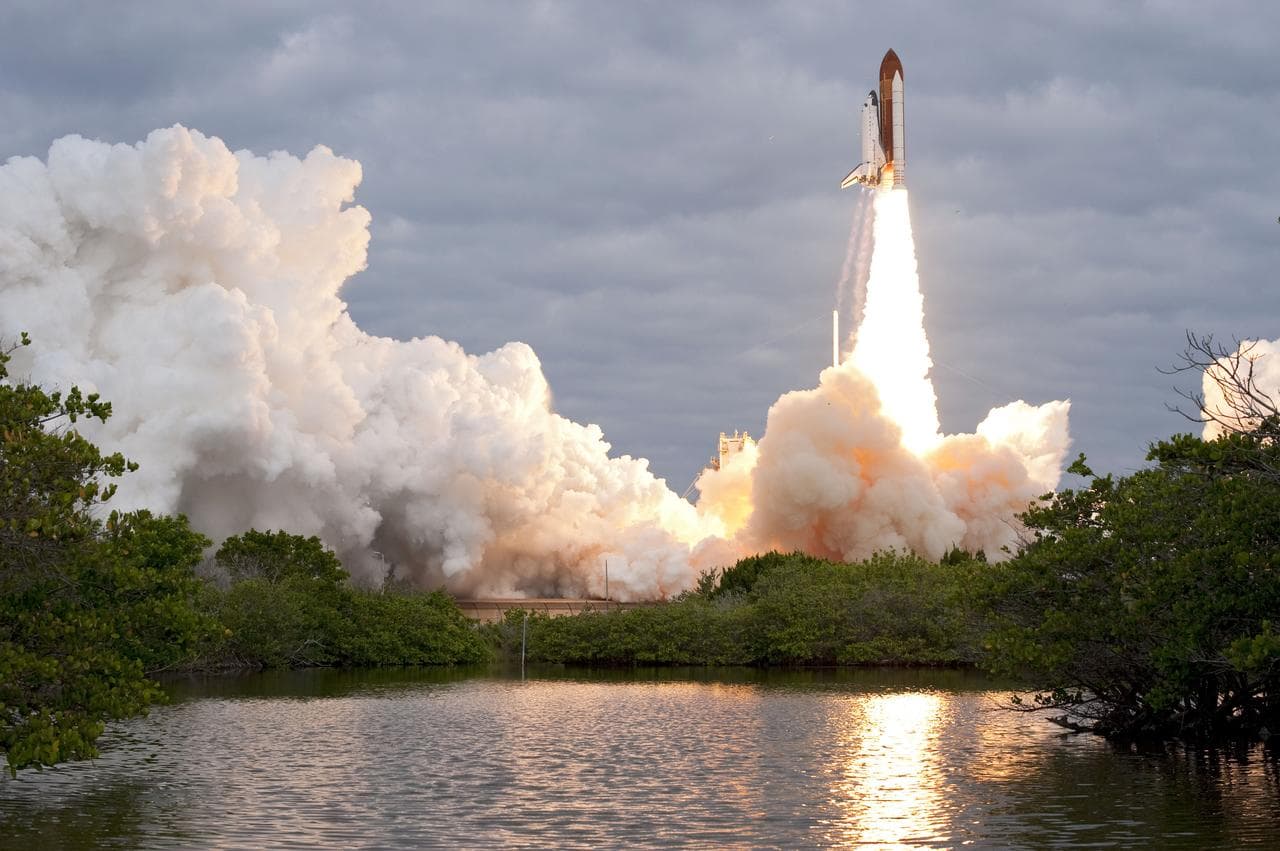 Final Launch of the Space Shuttle Endeavour / STS-134 Mission